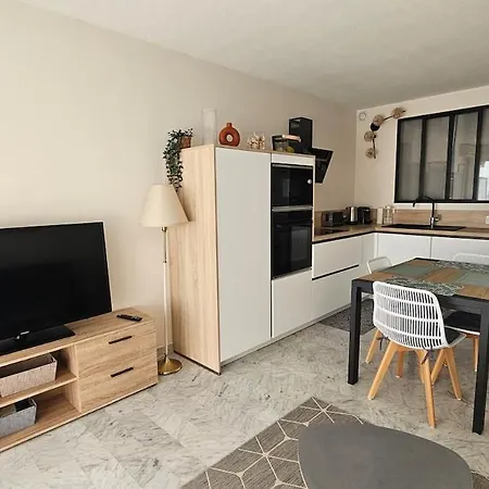 Le Syracuse - T2 - Balcon Vue - Piscine - Parking Апартаменты Антиб